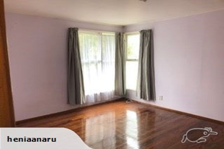 Photo of property in 13 Dalry Place, Mangere Bridge, Auckland, 2022
