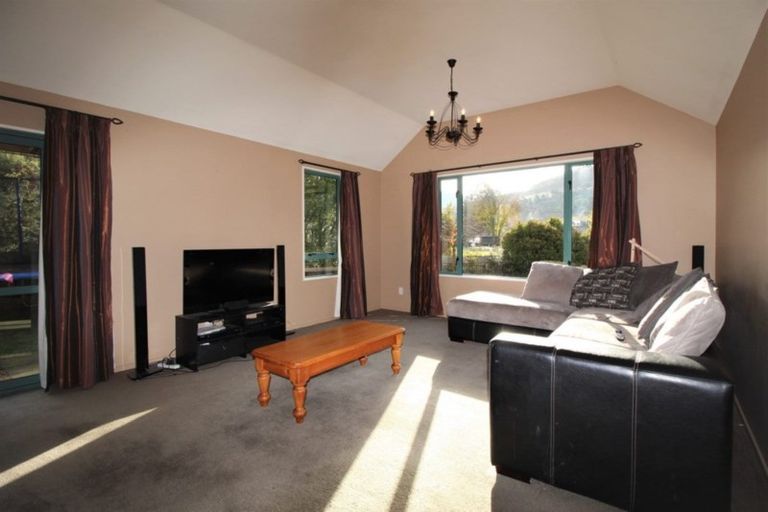 Photo of property in 24 Whitby Street, Clyde, 9330