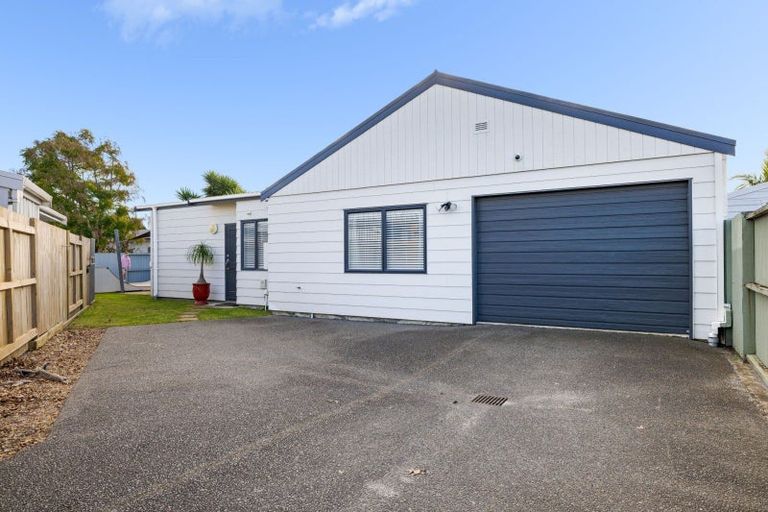 Photo of property in 23b Doncaster Drive, Papamoa Beach, Papamoa, 3118