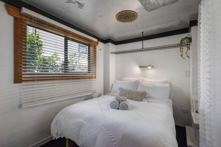 Photo of property in 42 Beach Road, Waihi Beach, 3611