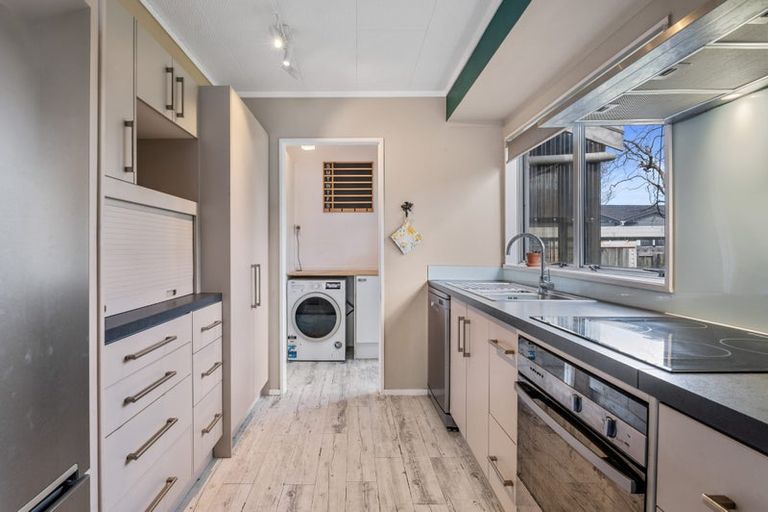 Photo of property in 9 Bronte Place, Owhata, Rotorua, 3010