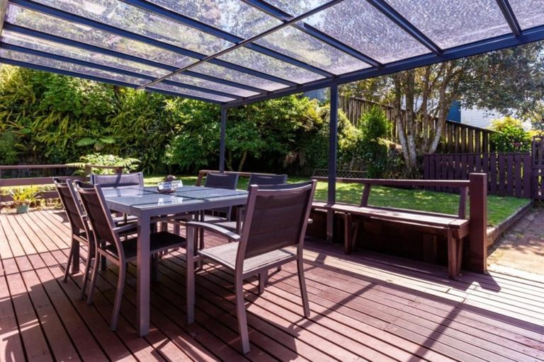 Photo of property in 38 Carlton Terrace, Westown, New Plymouth, 4310