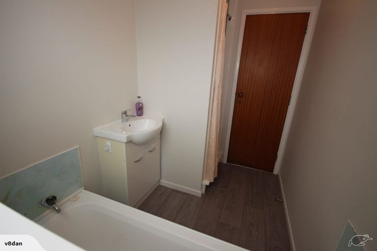 Photo of property in 8a Bromley Road, Bromley, Christchurch, 8062