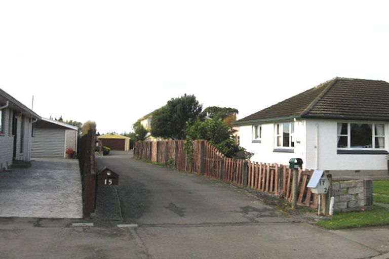 Photo of property in 15 Nyoli Street, Northcote, Christchurch, 8052
