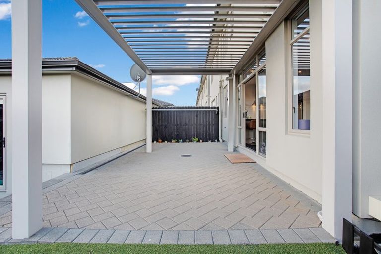 Photo of property in 137 Baverstock Road, Flat Bush, Auckland, 2016