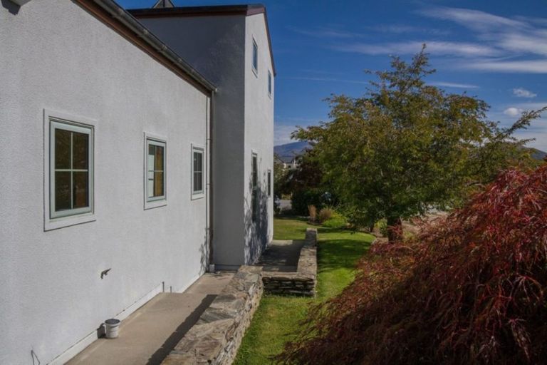 Photo of property in 22 Tenby Street, Wanaka, 9305