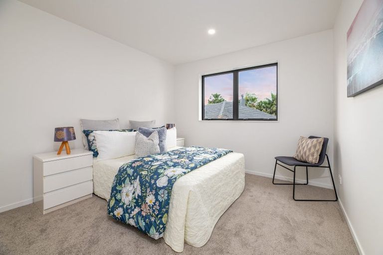 Photo of property in 20d Mackenzie Street, Te Atatu South, Auckland, 0610