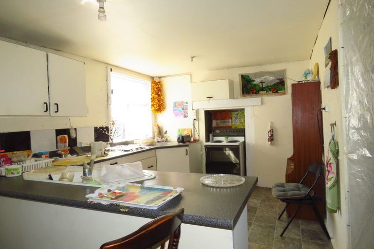 Photo of property in 11 Bright Street, Westport, 7825