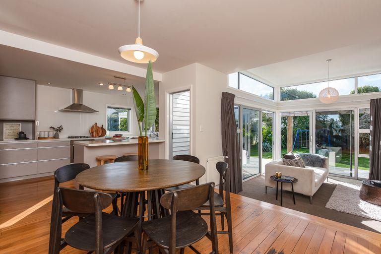 Photo of property in 21 Monaghan Avenue, Karori, Wellington, 6012