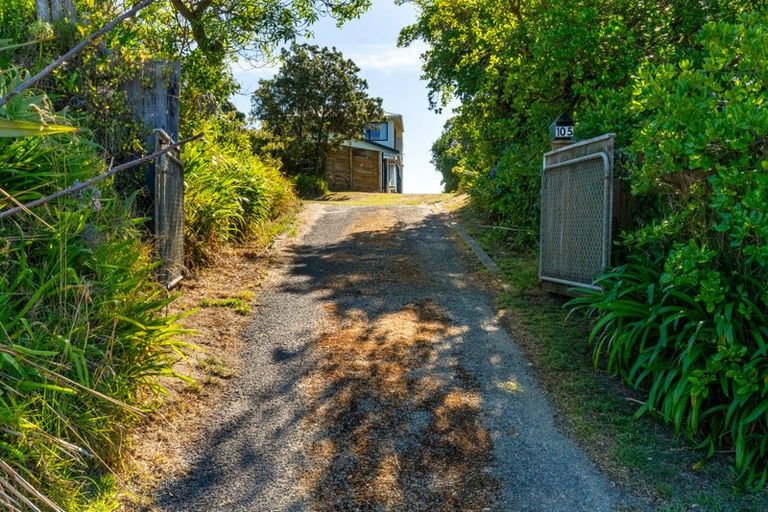 Photo of property in 105 Rua Avenue, Waitarere Beach, Levin, 5510