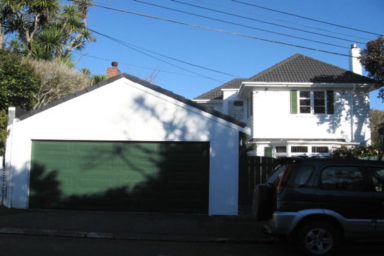 Photo of property in 4 Bristow Place, Karori, Wellington, 6012