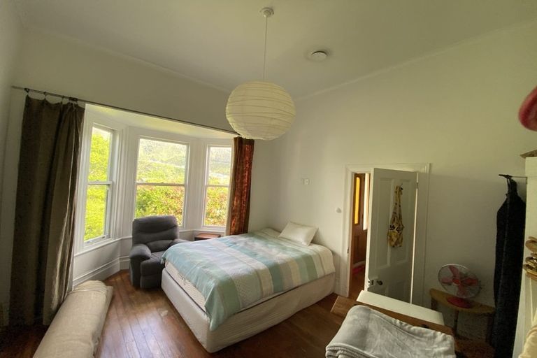 Photo of property in 121 Wellington Street, Picton, 7220