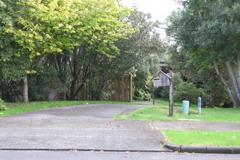Photo of property in 14 Camwell Close, Bucklands Beach, Auckland, 2012