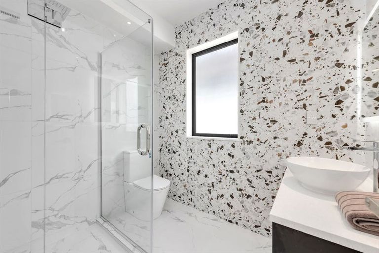 Photo of property in 4 Glann Lane, Flat Bush, Auckland, 2019