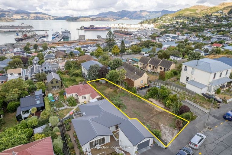 Photo of property in 13 Exeter Street, Lyttelton, 8082