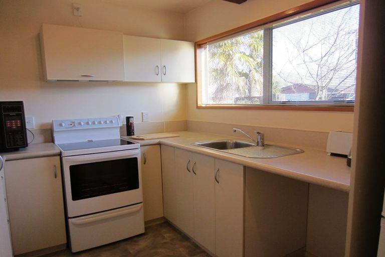 Photo of property in 2/22 Trafalgar Street, St Albans, Christchurch, 8014