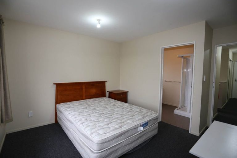 Photo of property in 72a Peer Street, Upper Riccarton, Christchurch, 8041