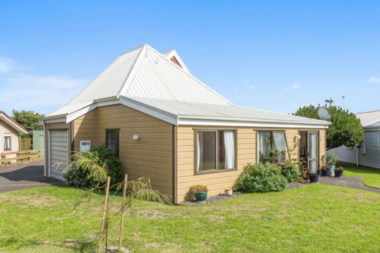 Photo of property in Puriri Village, 8/3 Puriri Street, Mount Maunganui, 3116