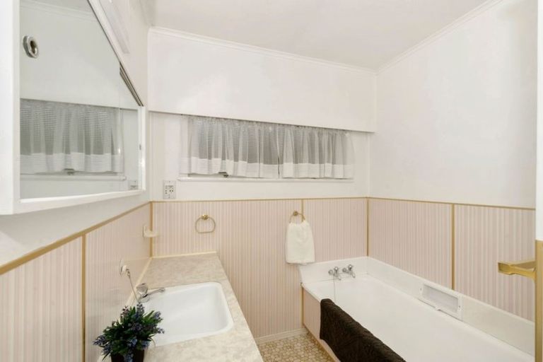 Photo of property in 25 Callis Avenue, Opaheke, Papakura, 2113