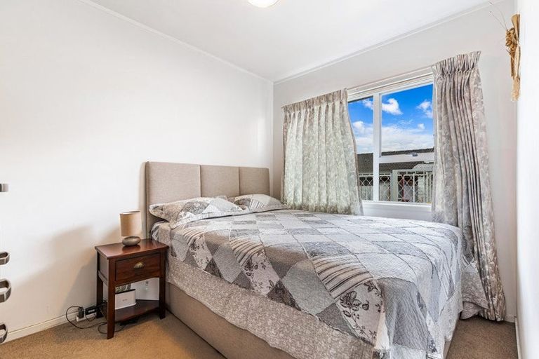 Photo of property in 1/162 Pigeon Mountain Road, Half Moon Bay, Auckland, 2012