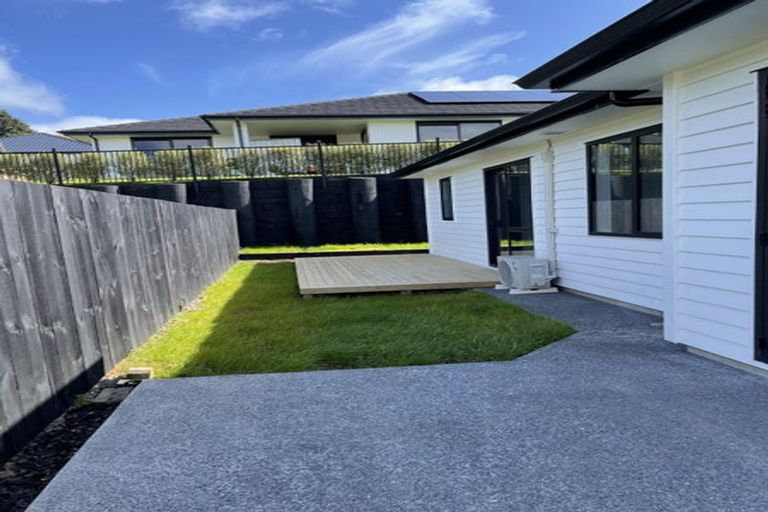 Photo of property in 10 Rongoa Maori Way, Pukekohe, 2120