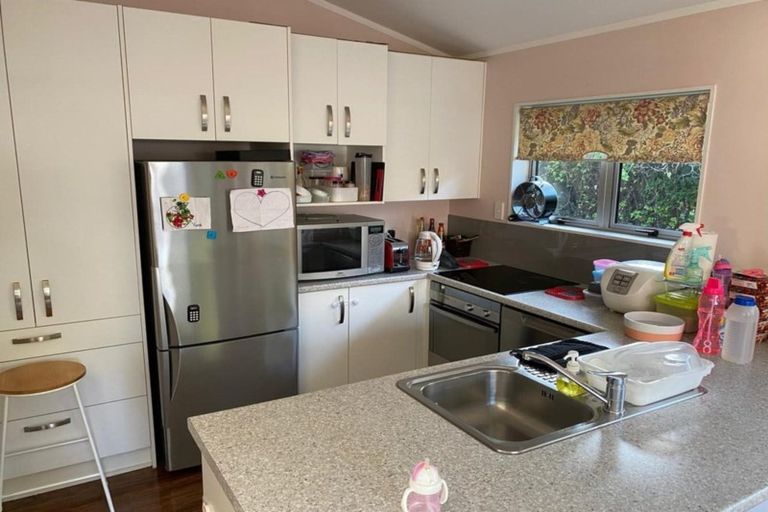 Photo of property in 1/106 Prince Regent Drive, Half Moon Bay, Auckland, 2012