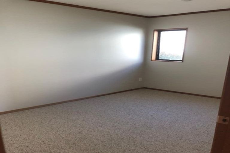 Photo of property in 14 Pa Road, Pukerua Bay, 5026