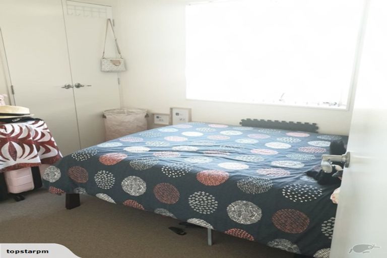 Photo of property in 13 Sohum Place, Manukau, Auckland, 2104