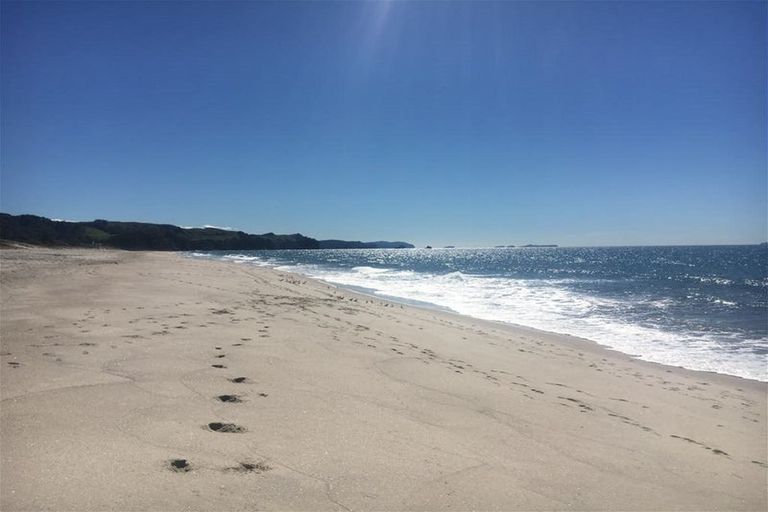 Photo of property in 11 Mako Avenue, Whiritoa, Whangamata, 3691