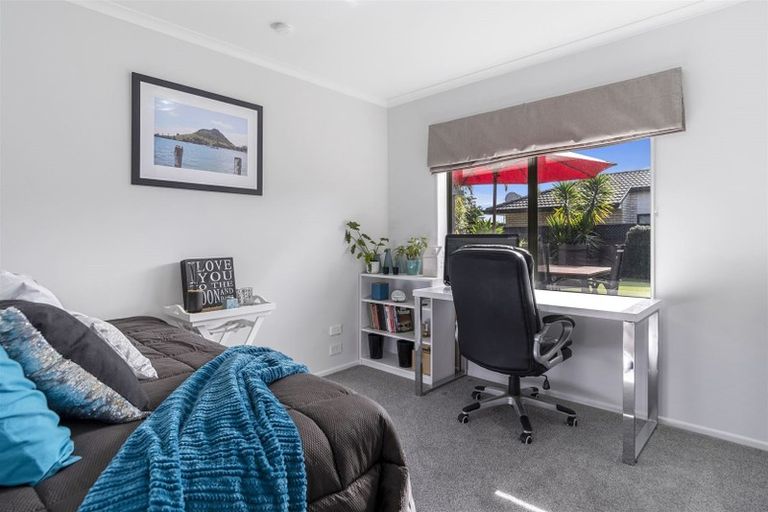 Photo of property in 24 Carribean Place, Papamoa Beach, Papamoa, 3118