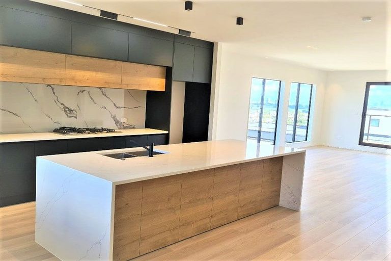 Photo of property in 167c East Coast Road, Castor Bay, Auckland, 0620