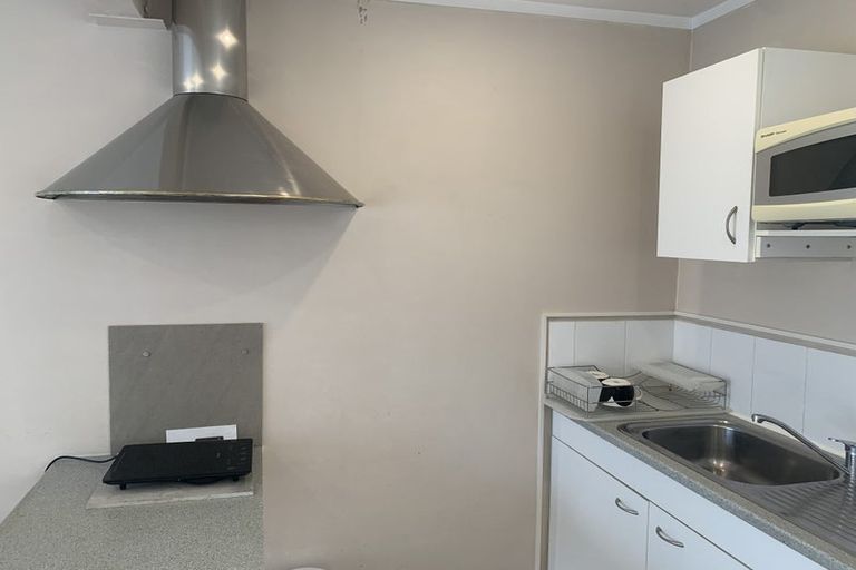 Photo of property in 2/7 Pinero Place, Bucklands Beach, Auckland, 2014