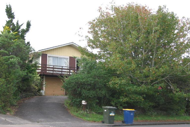 Photo of property in 27 Nandana Drive, Glen Eden, Auckland, 0602