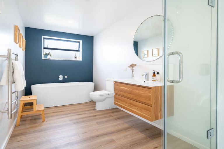 Photo of property in 7a Bideford Place, Dallington, Christchurch, 8061