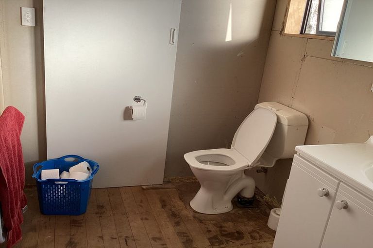 Photo of property in 929 Main Road North, Woodend, Kaiapoi, 7691