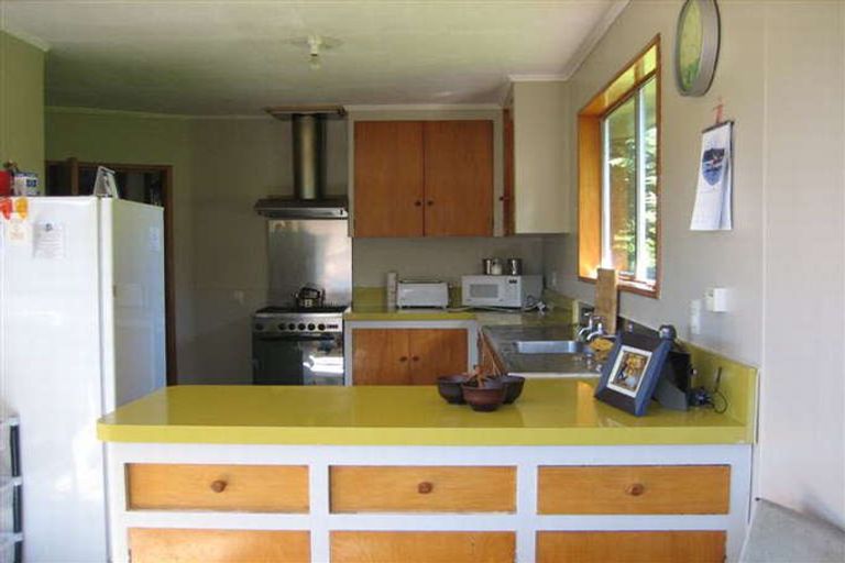 Photo of property in 9 Kowhai Lane, Halfmoon Bay / Oban, Stewart Island, 9818