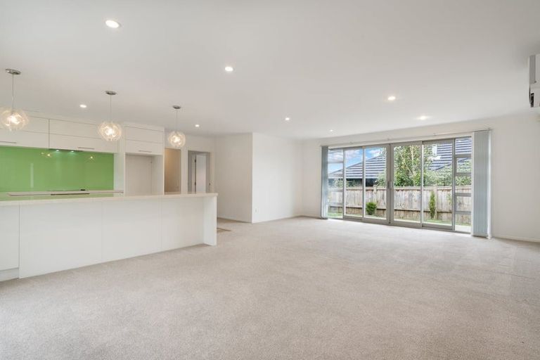 Photo of property in 21 Pyne Crescent, Pokeno, 2402