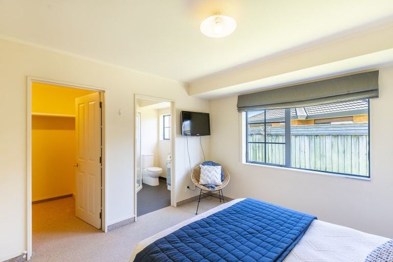 Photo of property in 3 Glen Loch Place, Paraparaumu, 5032