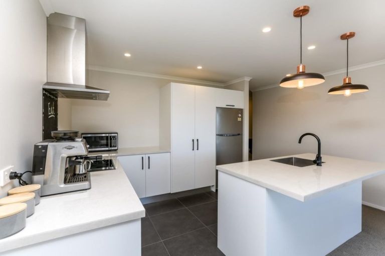 Photo of property in 2/59 Wallath Road, Westown, New Plymouth, 4310