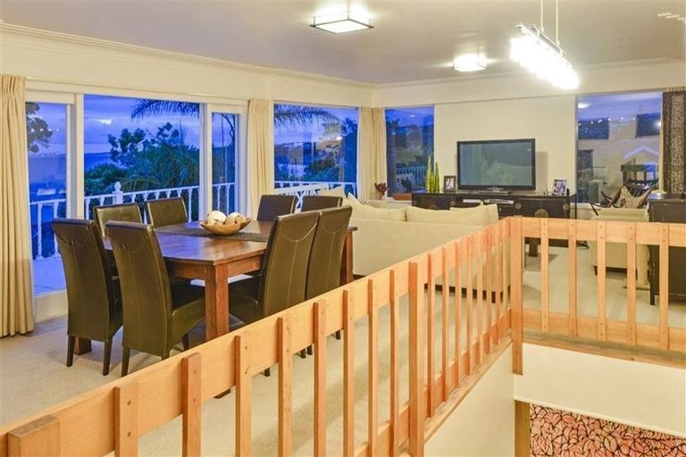 Photo of property in 15 Waiake Street, Torbay, Auckland, 0630