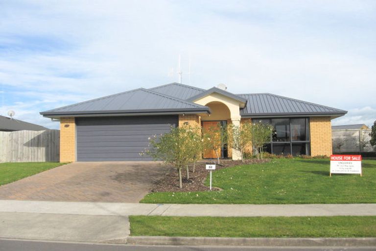Photo of property in 32 Edenpark Drive, Rototuna North, Hamilton, 3210