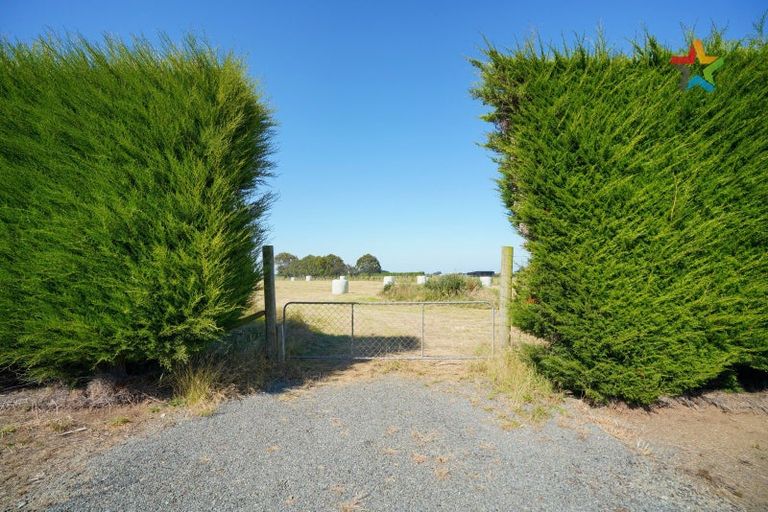 Photo of property in 15 Weir Road, Waianiwa, Invercargill, 9874