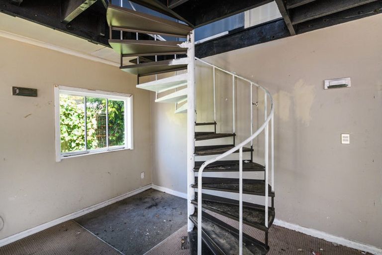 Photo of property in 37 Monrad Street, Highbury, Palmerston North, 4412