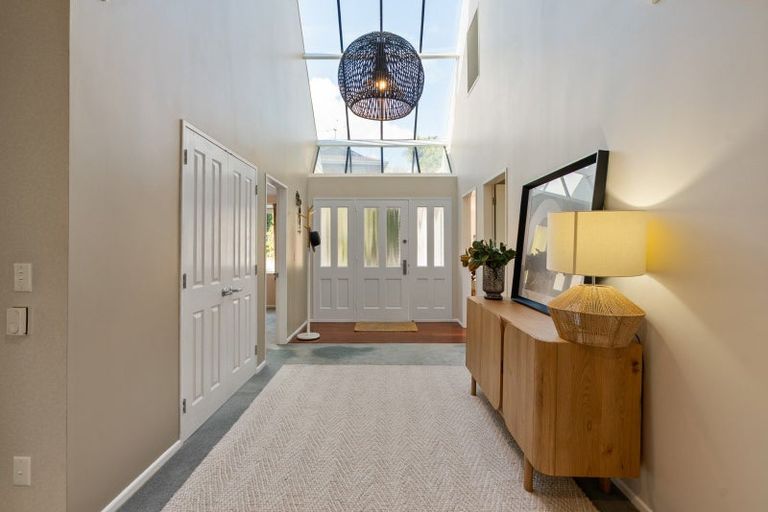 Photo of property in 69 Thatcher Crescent, Crofton Downs, Wellington, 6035