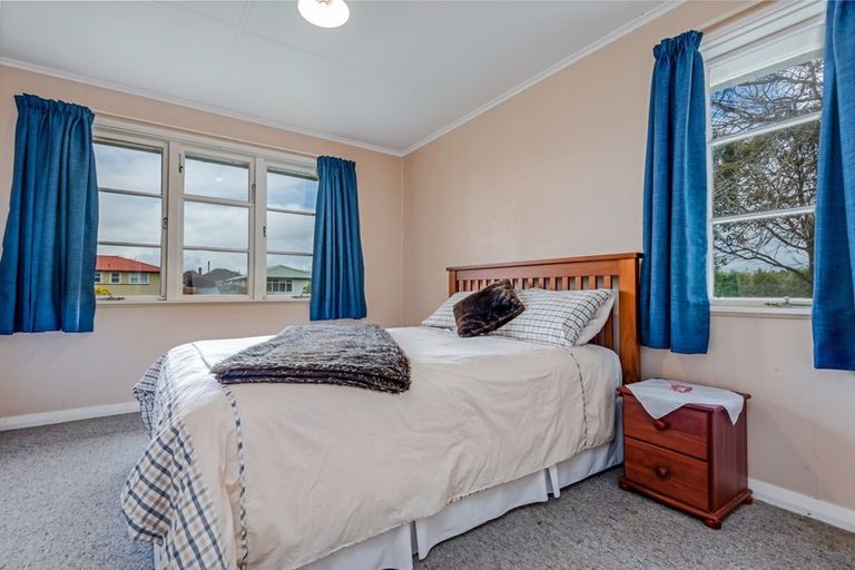 Photo of property in 4 Forth Terrace, Roslyn, Palmerston North, 4414