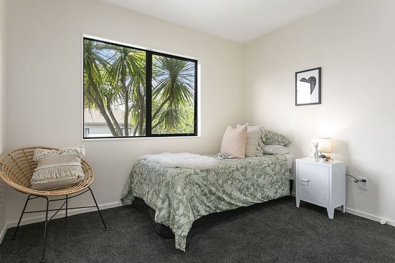 Photo of property in 12/548 Albany Highway, Albany, Auckland, 0632