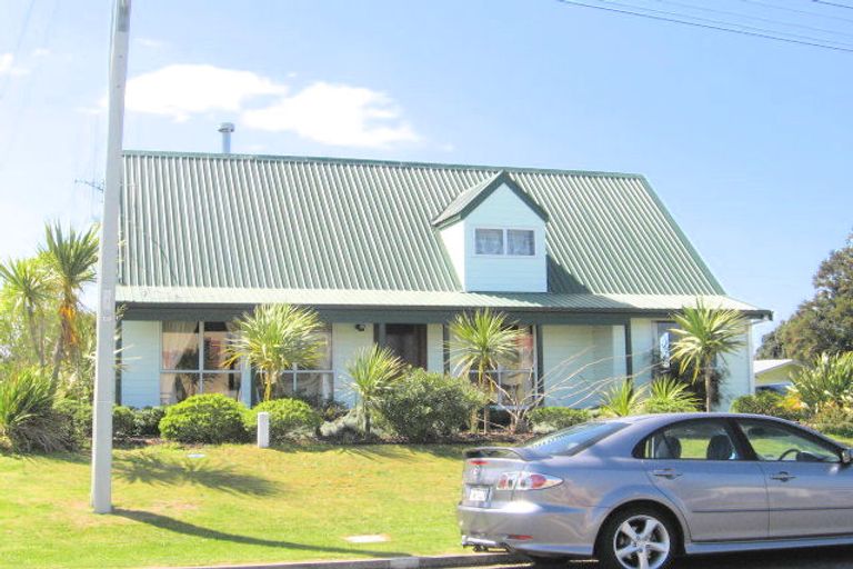 Photo of property in 56 Percy Road, Papamoa Beach, Papamoa, 3118