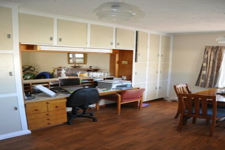 Photo of property in 242 Kennedy Road, Onekawa, Napier, 4110