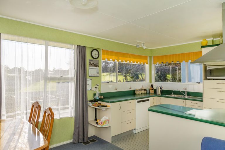 Photo of property in 15 Arthur Street, Holmes Hill, Oamaru, 9401