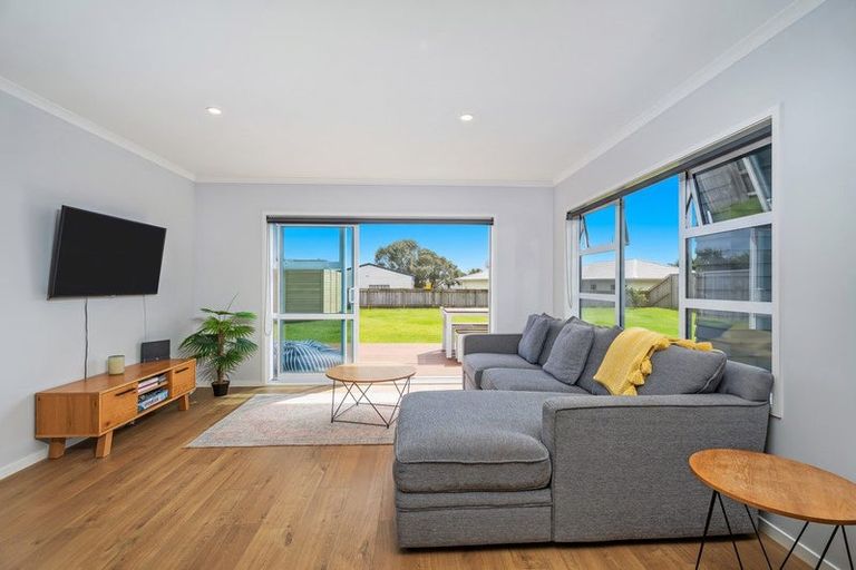Photo of property in 8 Navigation Drive, Cooks Beach, Whitianga, 3591